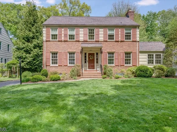 257 Brookhaven Way, Millburn Twp., NJ 07078