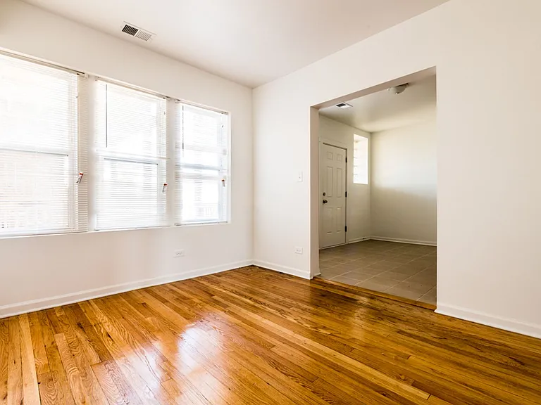 404 School — Photo 14