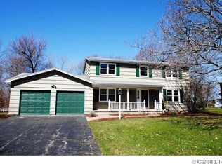 457 Sherborne Rd, Webster, NY 14580