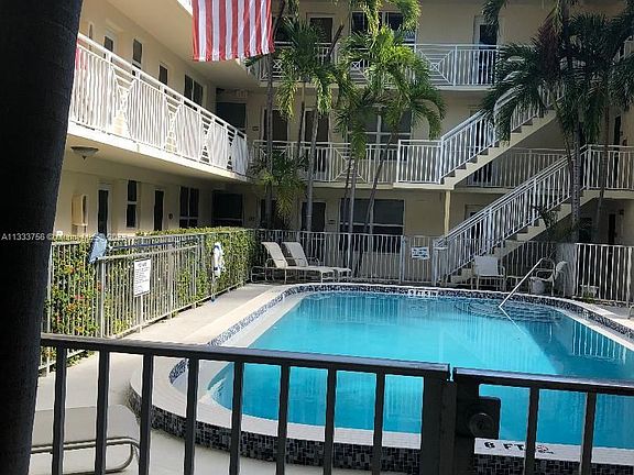 3rd image of 255 Sunrise Dr APT 305