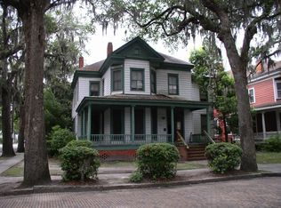 203 W 36th St, Savannah, GA 31401