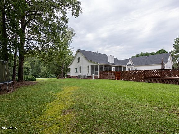 2nd image of 213 Beech Cove Drive
