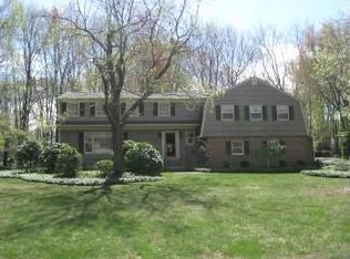 6 Andrews Rd, Randolph, NJ 07869