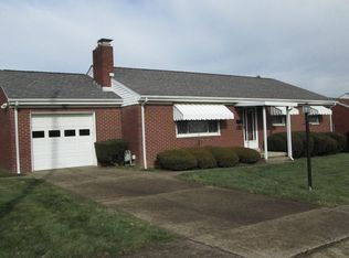 2116 Elmwood Dr, Aliquippa, PA 15001
