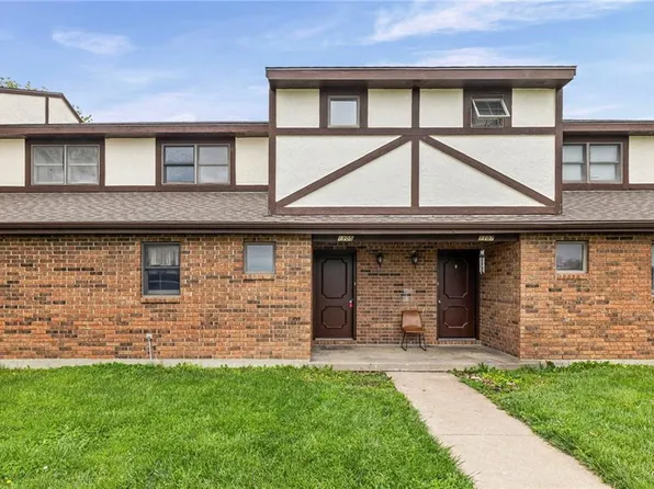 1105 Jeff Cir, Paola, KS 66071