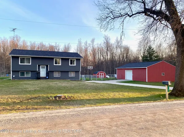 8143 Tyrrell Rd, Laingsburg, MI 48848