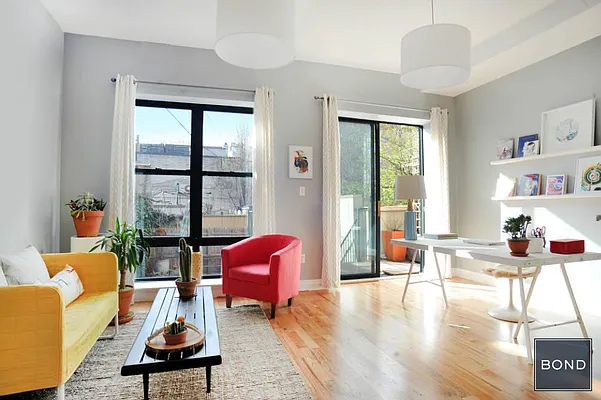 Sold by Bond New York | media 1