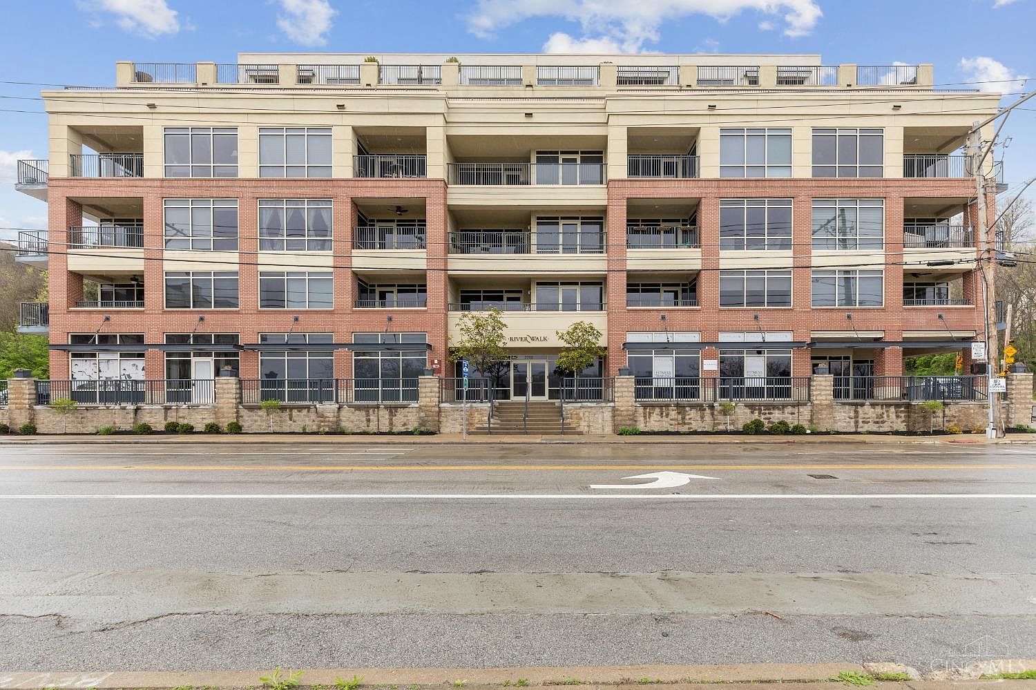 2260 Riverside Dr Unit 205, Cincinnati, OH 45202 | Zillow