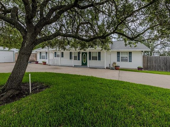 2nd image of 483 Riverside Dr