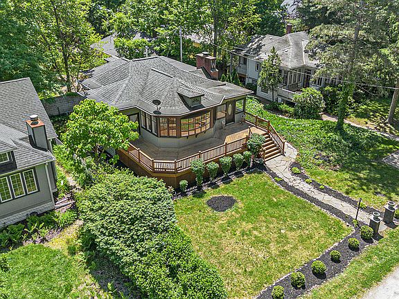 2nd image of 16277 4th St