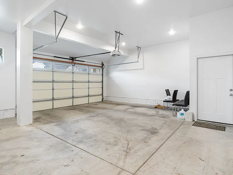 1826 W River Birch Rd — Photo 35