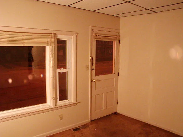 2 bed, 650 sqft, $975 — Photo 2