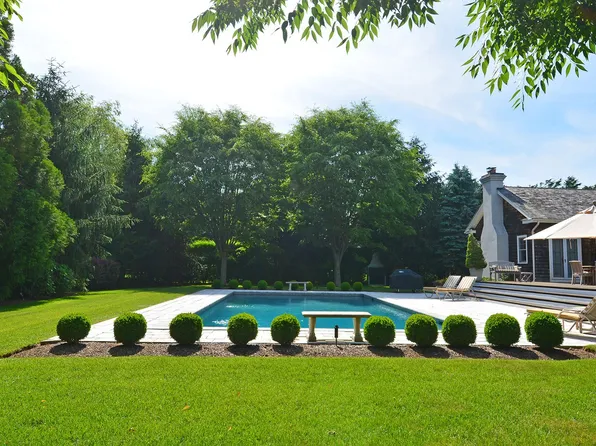 126 White St, Southampton, NY 11968