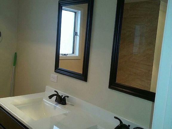3rd image of 5544 W Diversey Ave APT 1