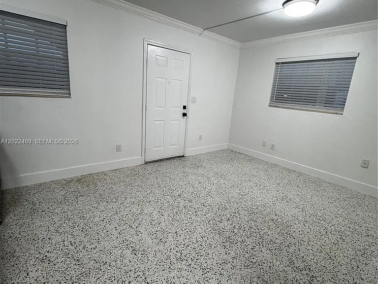 2725 SW 25th St #1 — Photo 5