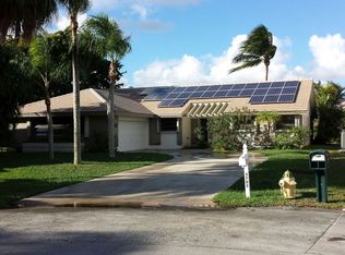 5705 Meadhaven St, Davie, FL 33331