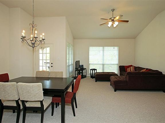 4th image of 6607 Lake Woodlands Dr APT 133