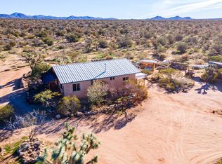 19816 S Gold Mine Rd, Yucca, AZ 86438