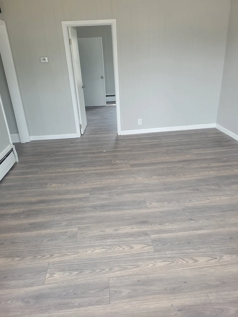 Building Photo - 7 N Railroad Ave #2