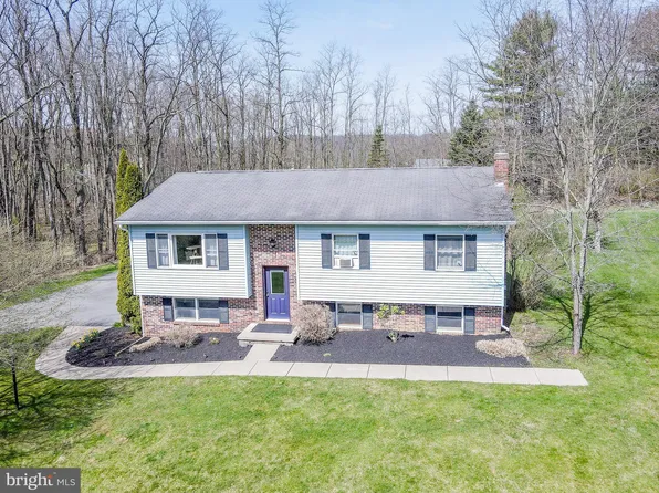 90 Lutz Ln, Port Matilda, PA 16870