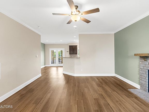 5th image of 5904 Savant Ln