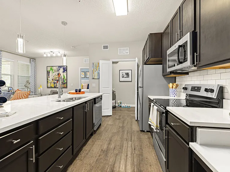 Art Avenue Apartments — Photo 39