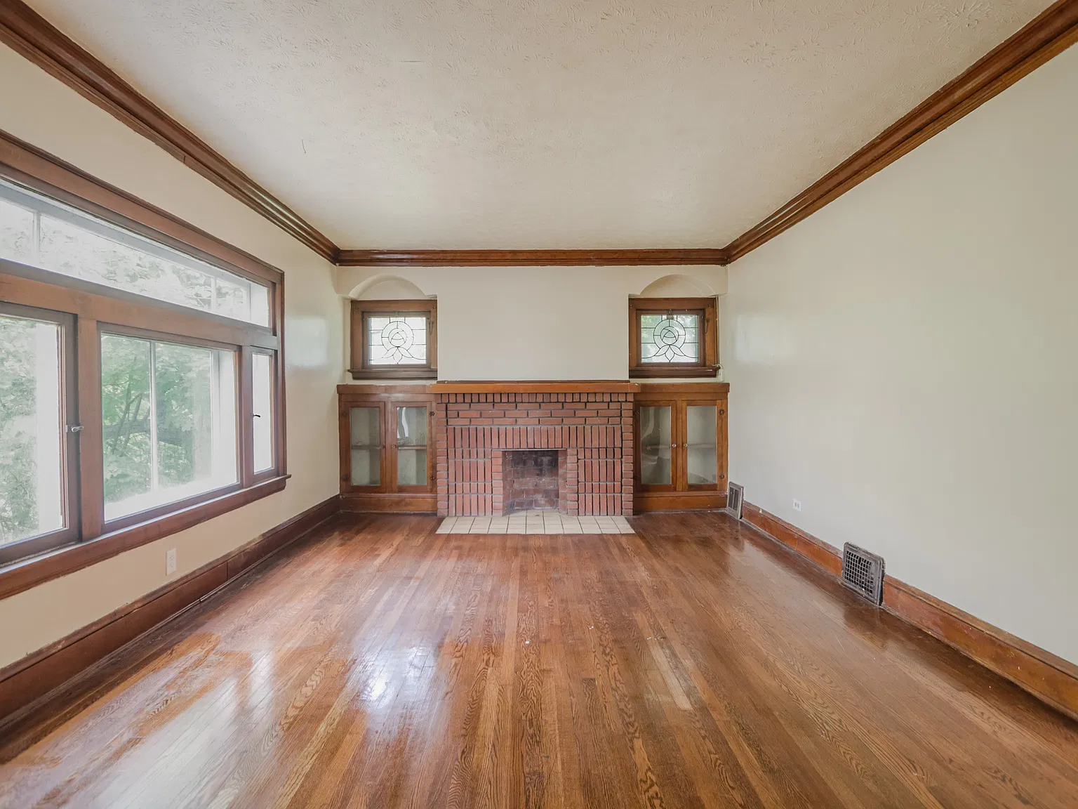 2 bed, 1190 sqft, $1,200 — Photo 3