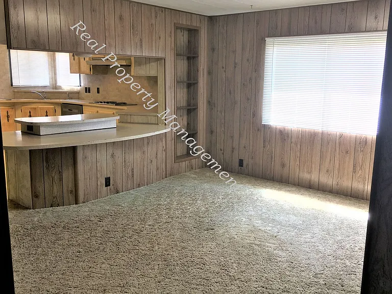 299 Cottonwood Rd — Photo 6