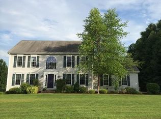 176 Clover Hill Rd, Northbridge, MA 01534