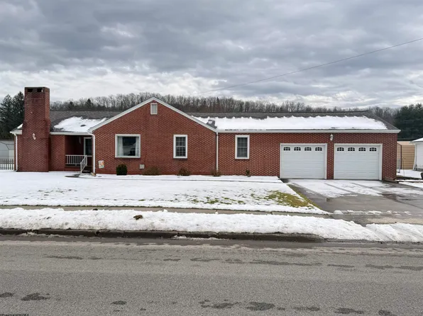 1731 S Davis Ave, Elkins, WV 26241