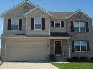 12 Finch Ct, Amelia, OH 45102