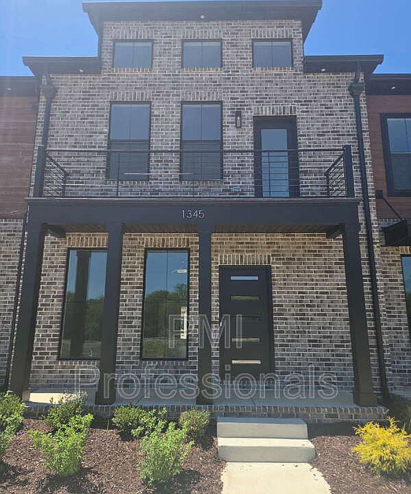 1st image of 1345 Rebecca Johns Dr