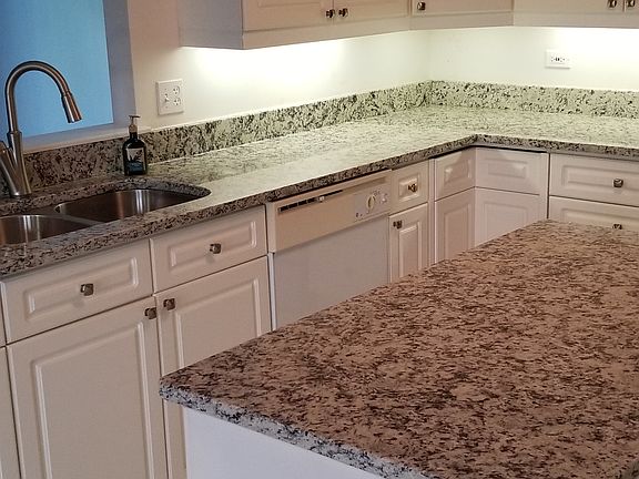 5th image of 1481 Laurel Oaks Dr