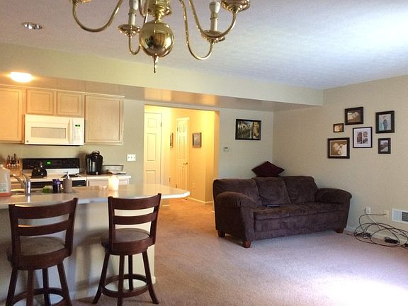 5th image of 789 Royal Sunset Dr