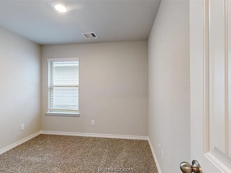 2148 Chief St — Photo 17