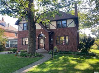 1400 29th St, Moline, IL 61265