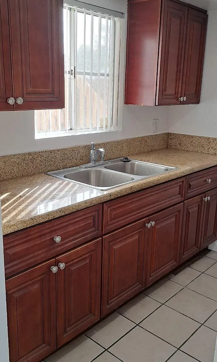 2 bed, 970 sqft, $2,195 — Photo 3