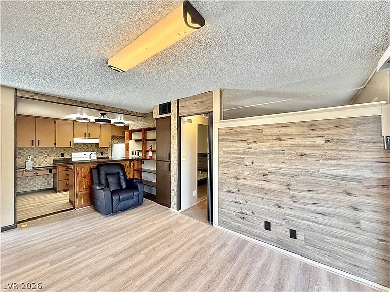 4360 Gannet Cir #21 — Photo 4
