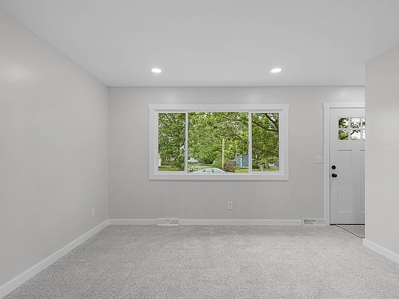 3rd image of 4132 Joan Dr
