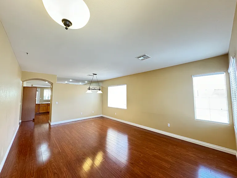 10724 Windrose Point Ave — Photo 5