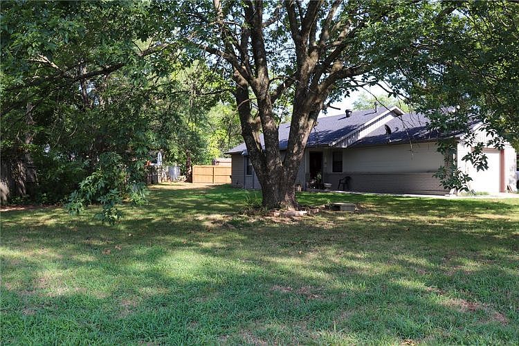 1st image of 921 N Century Dr