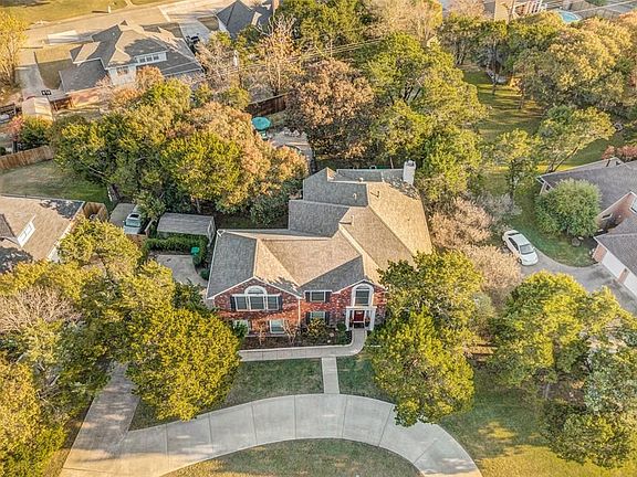 4th image of 804 Cobblestone Ct