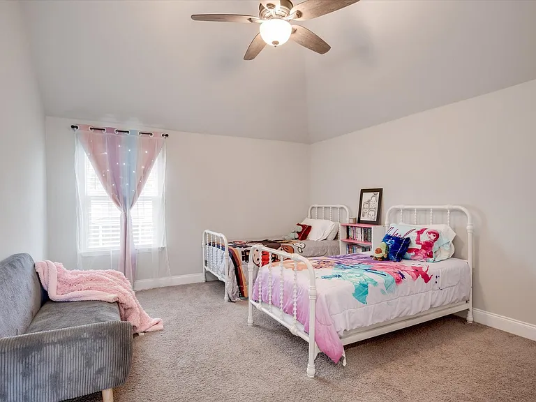 707 Navan Ln — Photo 26