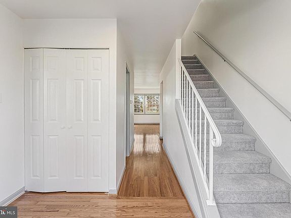 5th image of 14811 Palmerston Sq