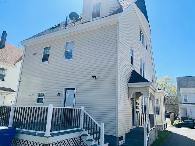 32 Newcomb Pl #2 — Photo 7