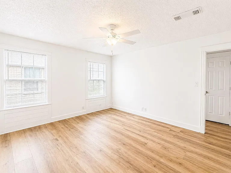 7 Carol Ct #A — Photo 10