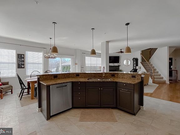 5th image of 21345 Fairwood Ct