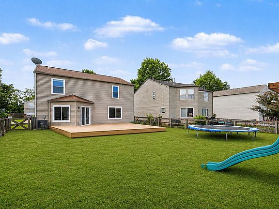2nd image of 2366 Hummingbird Ln