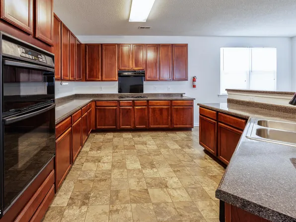 5920 Paducah Dr, Raleigh, NC 27610