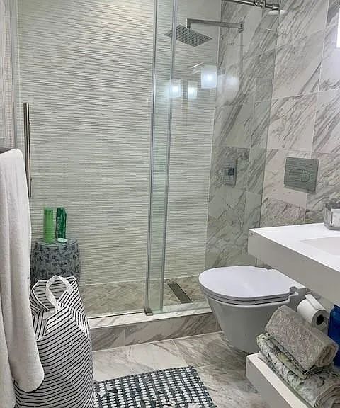 930 Hudson St #4 — Photo 9